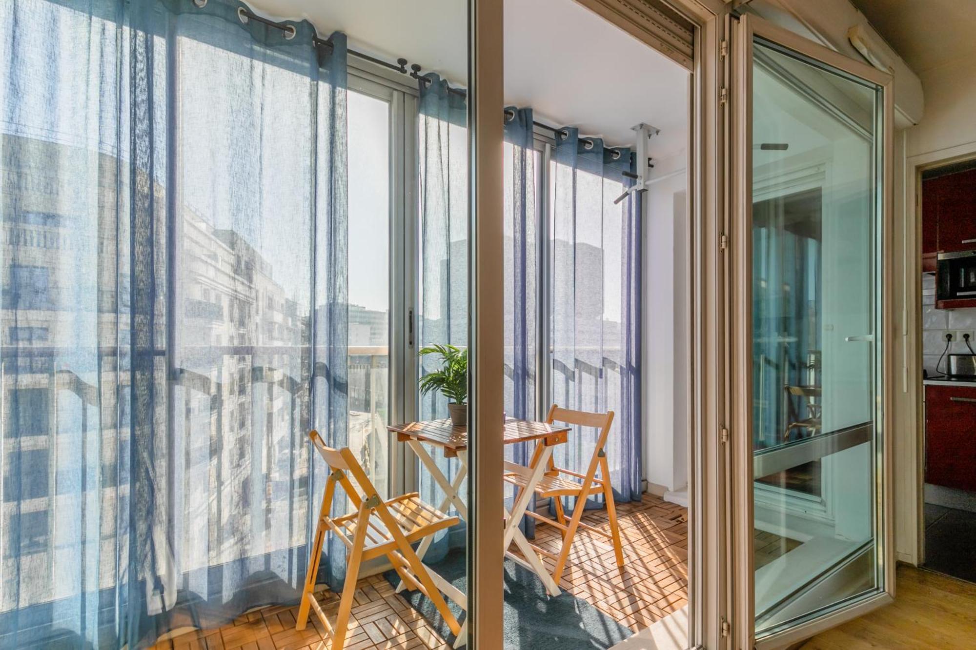 Transports, Parking, A/C & Equipped For Long Stays Saint-Ouen  Eksteriør bilde