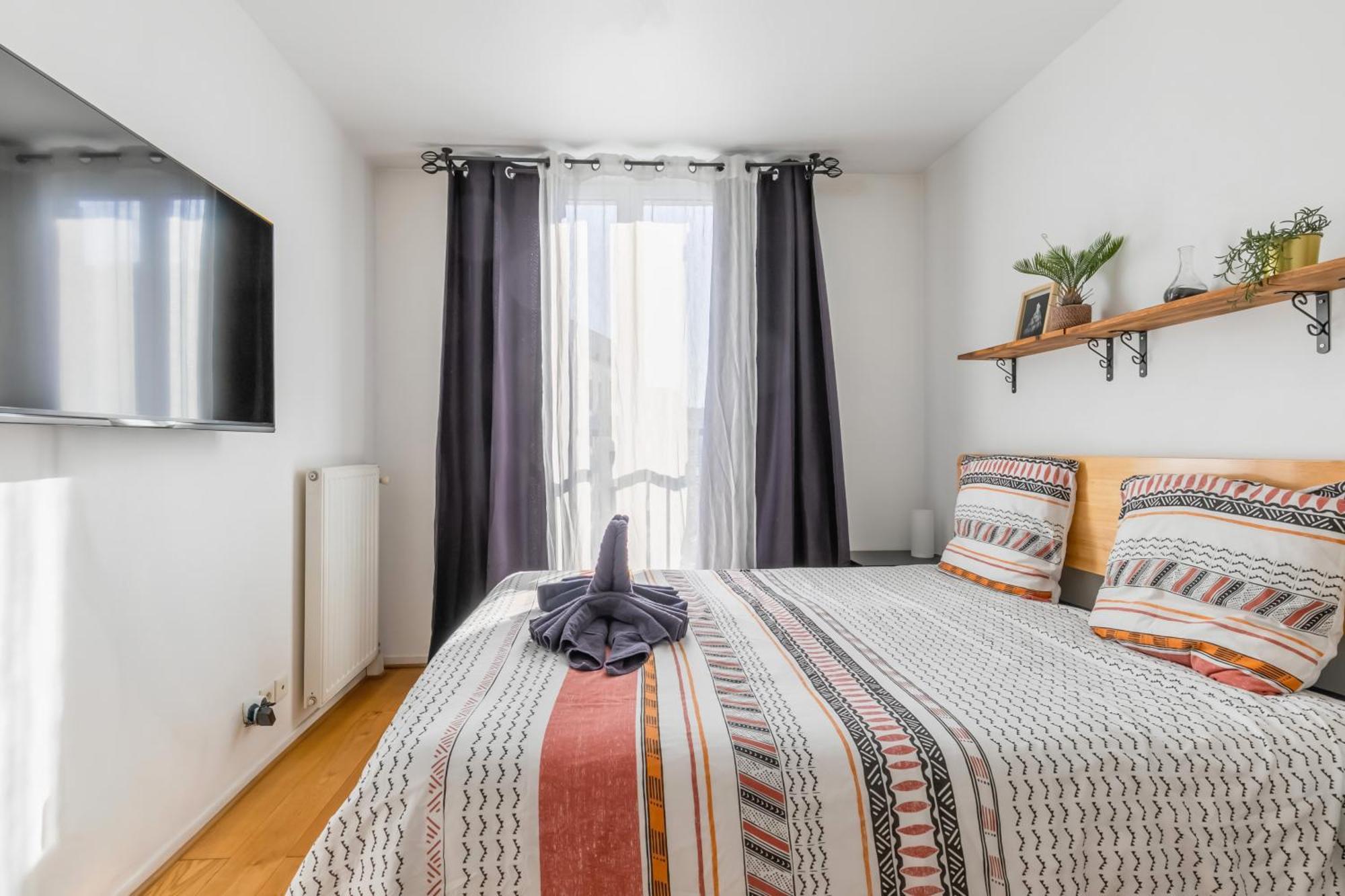 Transports, Parking, A/C & Equipped For Long Stays Saint-Ouen  Eksteriør bilde