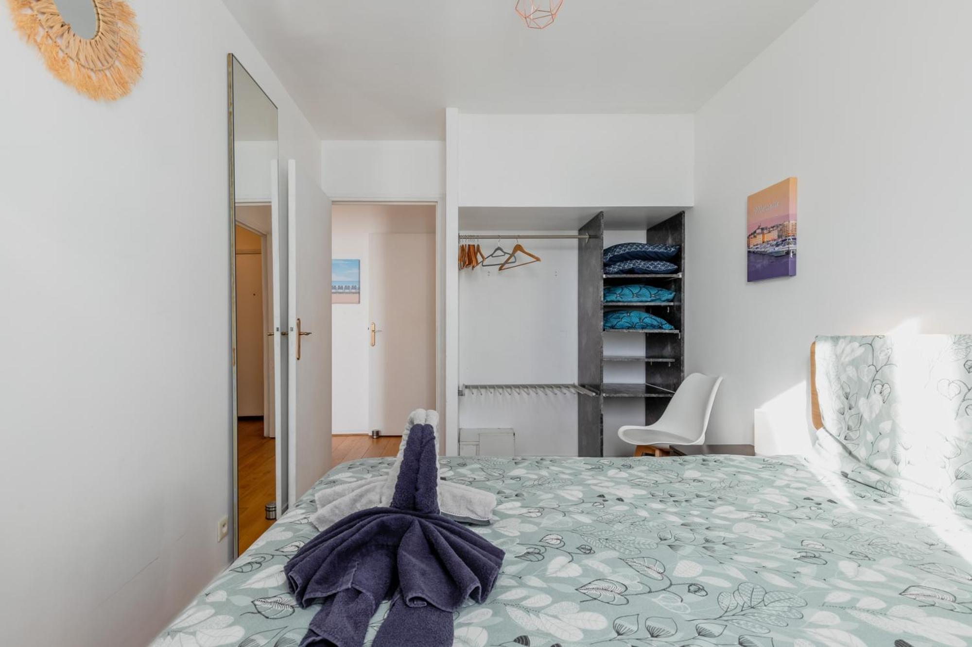 Transports, Parking, A/C & Equipped For Long Stays Saint-Ouen  Eksteriør bilde